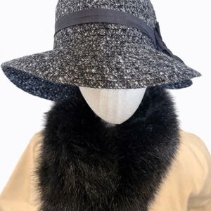 Matryoshka Parisian Winter Cloche Hat Tweed-Look Bow Detail Gray Black